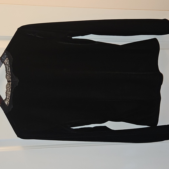 EUC Lauren Ralph Lauren, Black Velvet & Lace Faux Wrap Top | Sz L| Dark Feminine - Picture 4 of 10